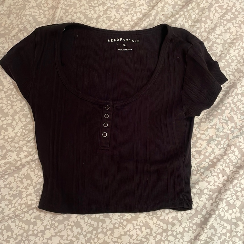 Black aeropostal button crop top